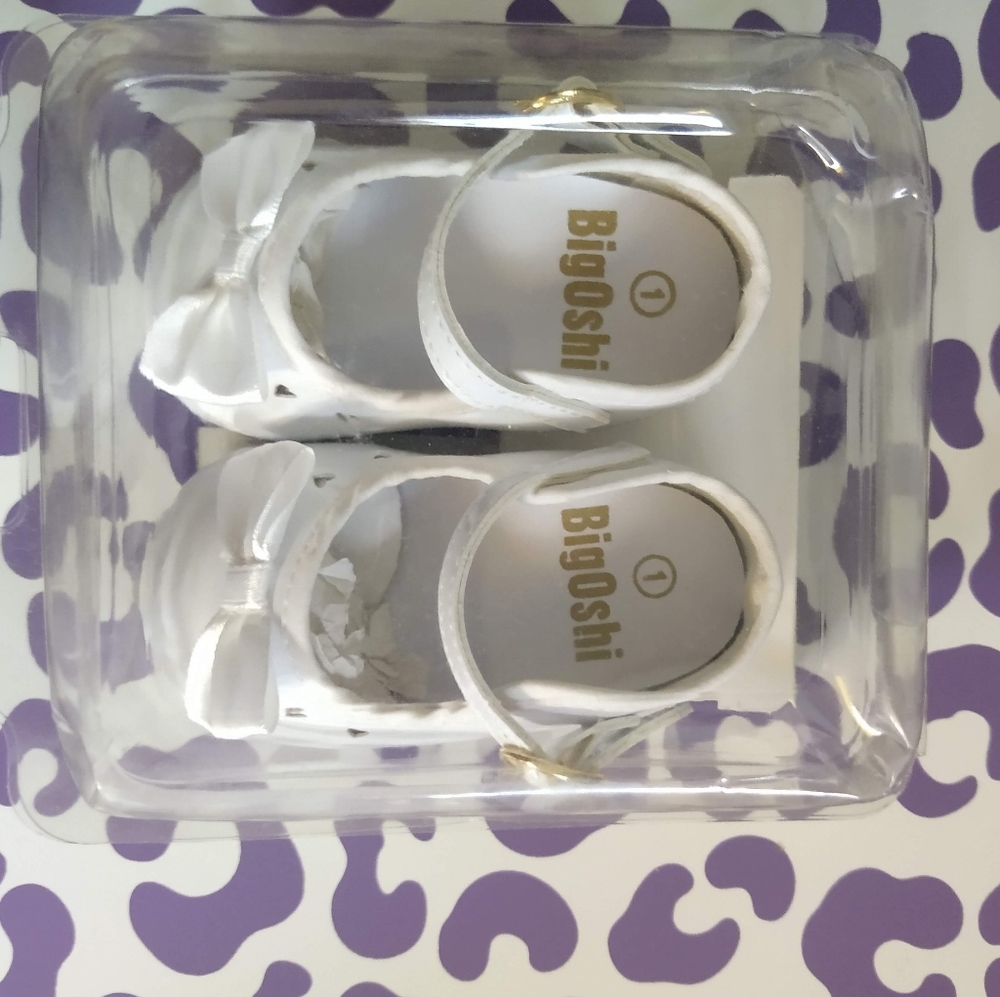 Size 1 Baby Shoes NWT